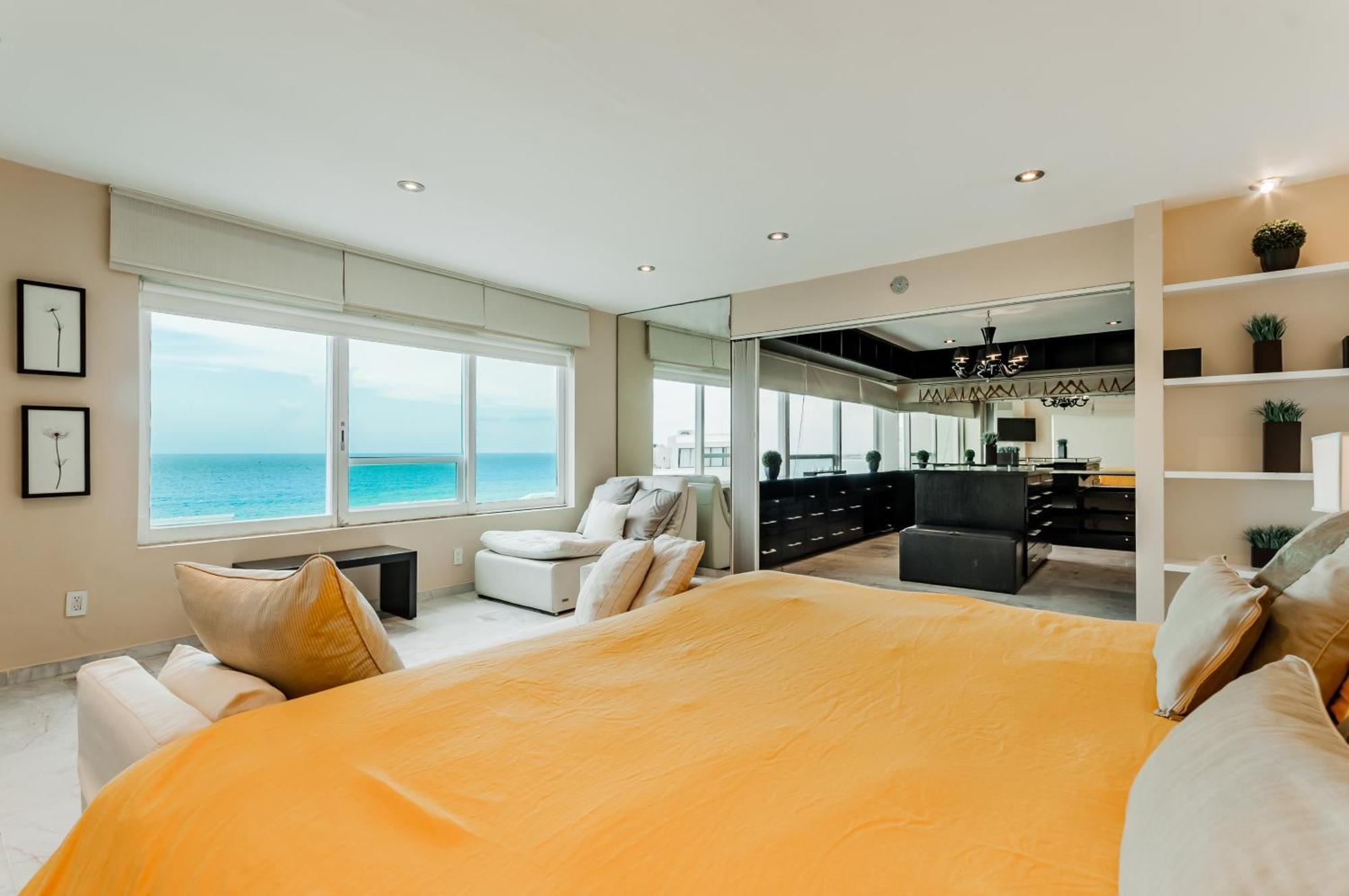 Brisas Beachfront Penthouses Cancún Exterior foto