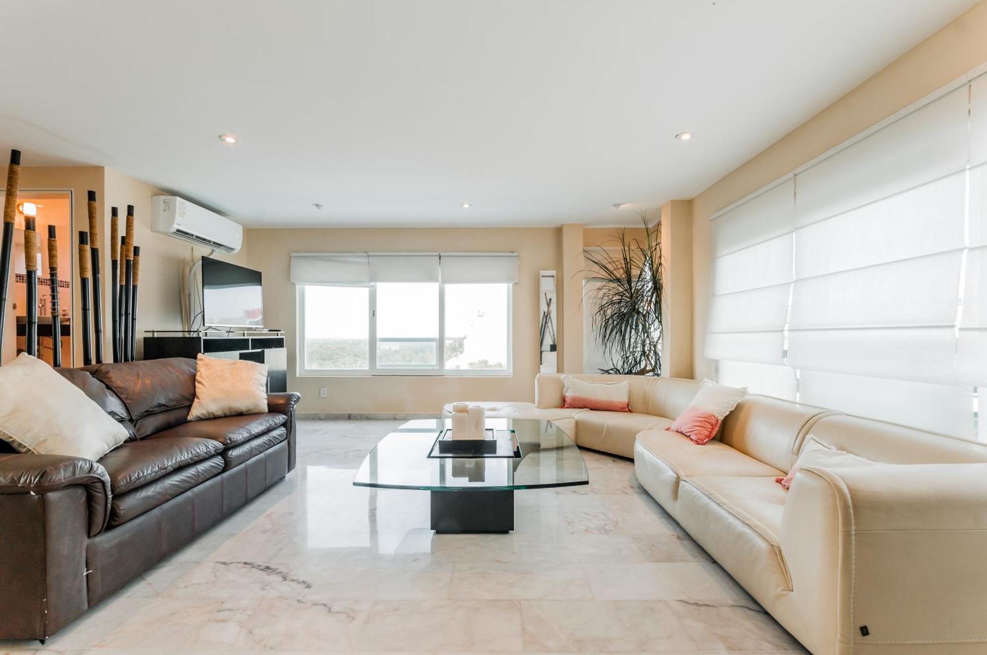 Brisas Beachfront Penthouses Cancún Exterior foto