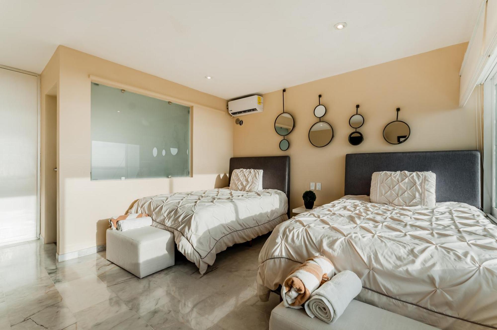 Brisas Beachfront Penthouses Cancún Exterior foto