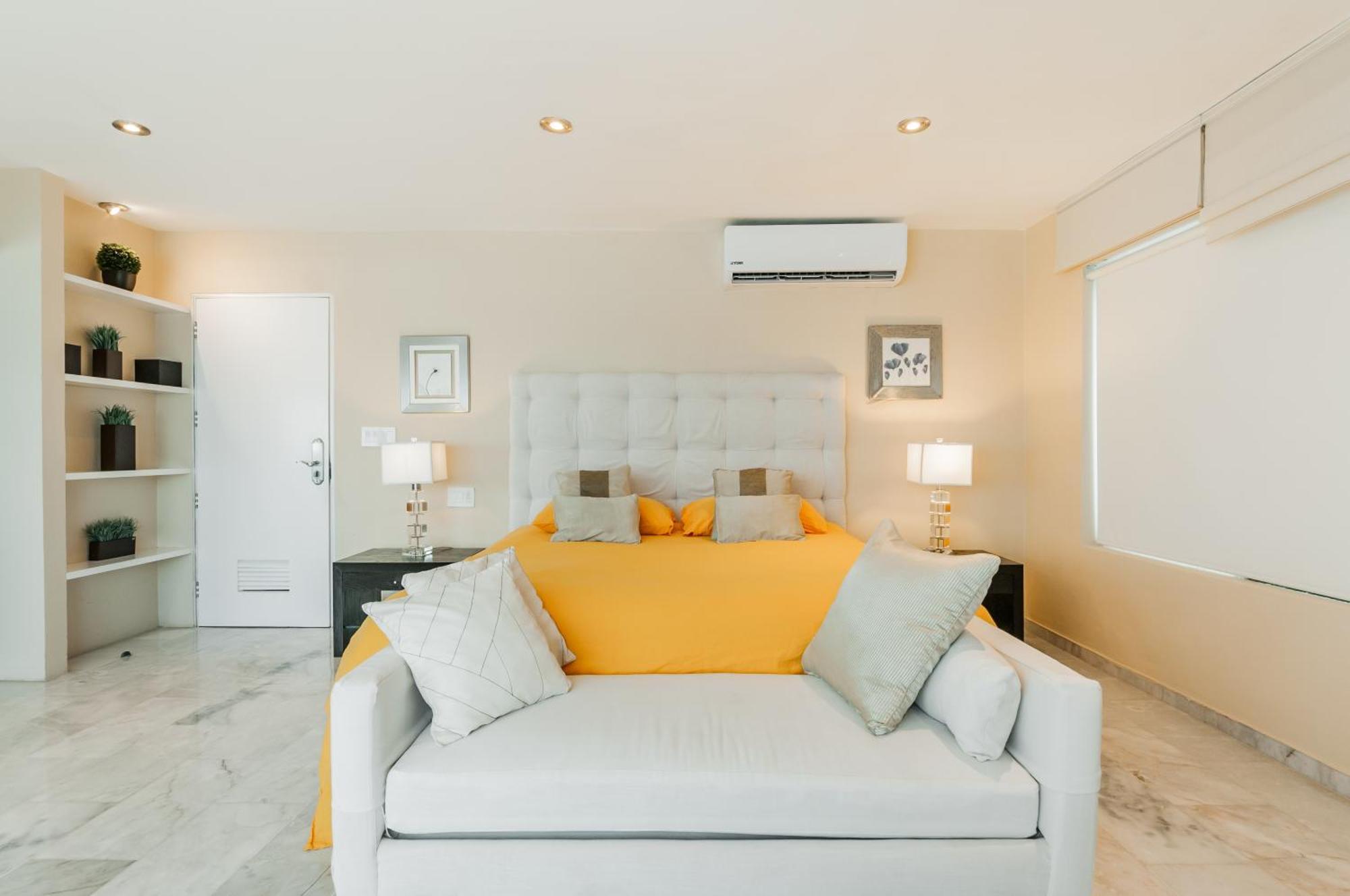 Brisas Beachfront Penthouses Cancún Exterior foto